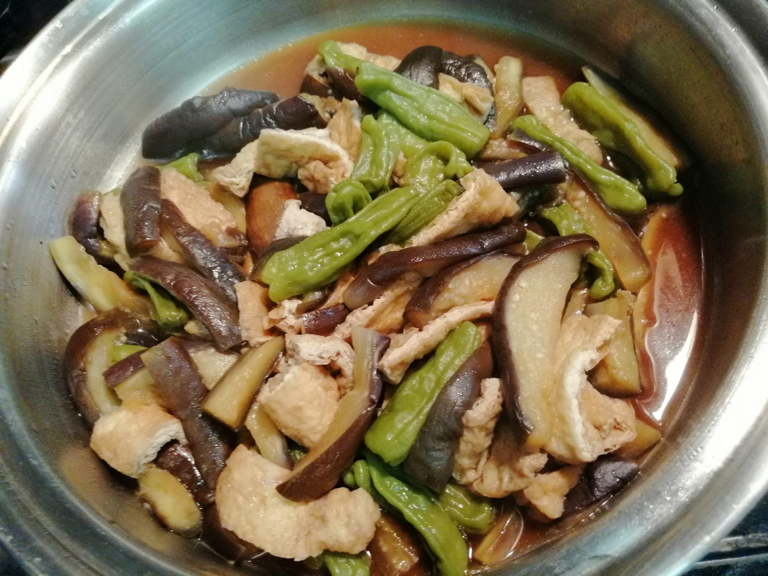 なすと青とうがらしの煮つけ